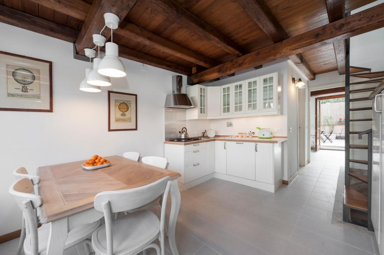 Charming Patio House In San Lorenzo * Rom